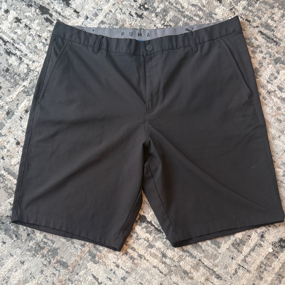 PUMA Men's Black Golf Shorts - Never worn